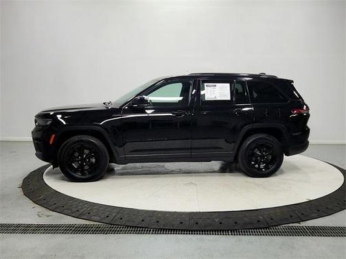 2024 Jeep Grand Cherokee Laredo