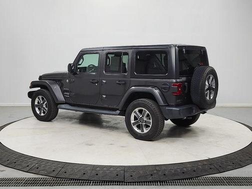 Granite Crystal Clearcoat Metallic 2018 Jeep Wrangler Unlimited Sahara