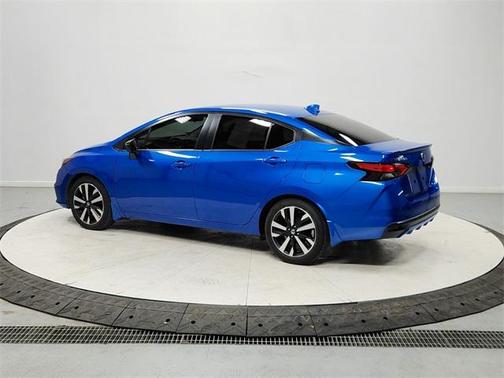 2022 Nissan Versa 1.6 SR