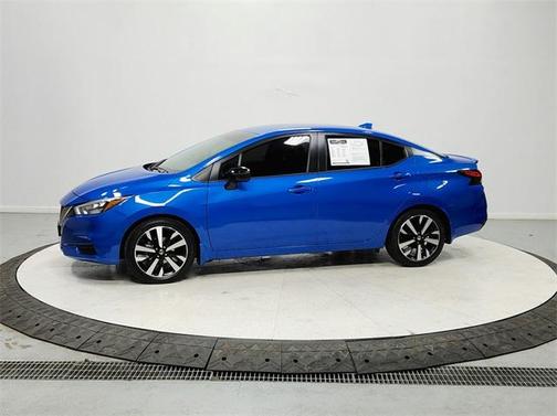 2022 Nissan Versa 1.6 SR