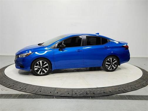 2022 Nissan Versa 1.6 SR