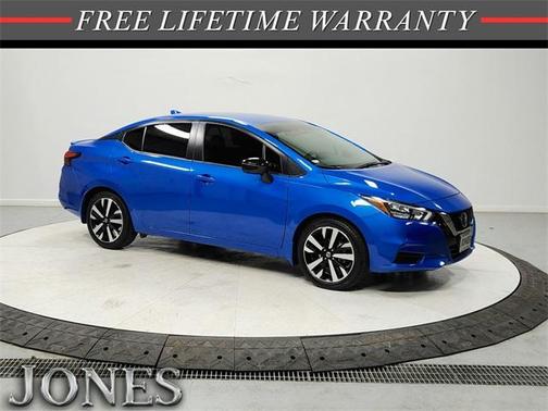 2022 Nissan Versa 1.6 SR