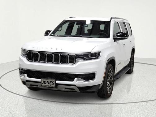 Bright White Clearcoat 2024 Jeep Wagoneer Series II