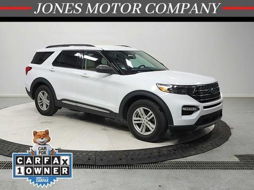 Oxford White 2024 Ford Explorer XLT