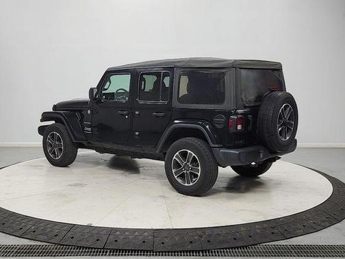 Black Clearcoat 2023 Jeep Wrangler Sahara