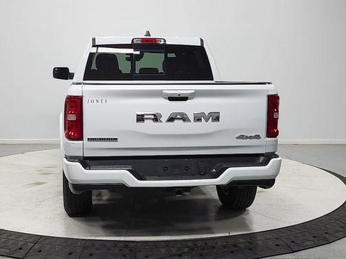 Bright White Clearcoat 2025 RAM 1500 Big Horn/Lone Star