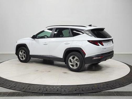 White Pearl 2024 Hyundai TUCSON SEL
