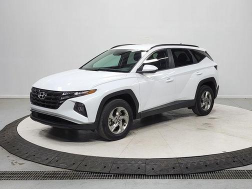 White Pearl 2024 Hyundai TUCSON SEL