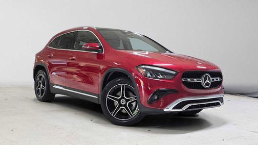 MANUFAKTUR Patagonia Red Metallic 2026 Mercedes-Benz GLA 250 4MATIC