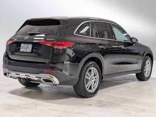 2023 Mercedes-Benz GLC 300 4MATIC