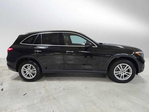 Black 2023 Mercedes-Benz GLC 300 4MATIC
