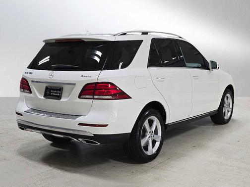 Polar White 2017 Mercedes-Benz GLE 350
