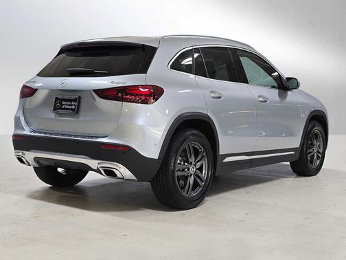 2025 Mercedes-Benz GLA 250 