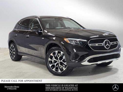 Black 2025 Mercedes-Benz GLC 350e Base