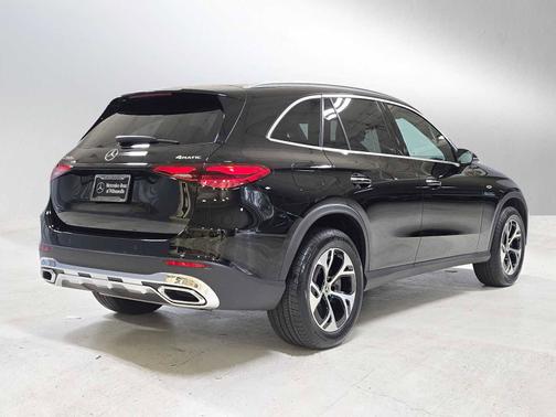 2025 Mercedes-Benz GLC 350e 