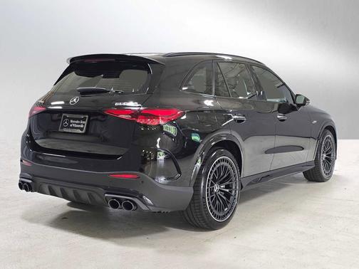 Obsidian Black Metallic 2026 Mercedes-Benz AMG GLC 43
