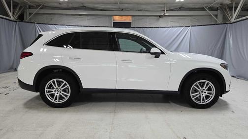 Polar White 2026 Mercedes-Benz GLC 300 4MATIC