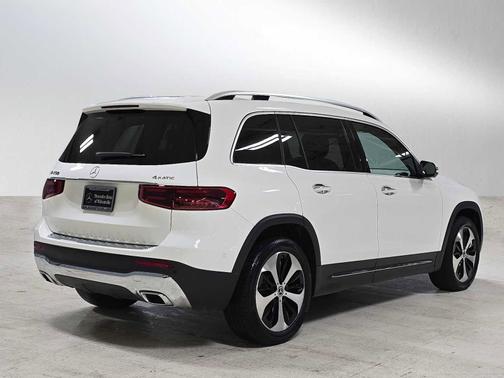 2025 Mercedes-Benz GLB 250 4MATIC