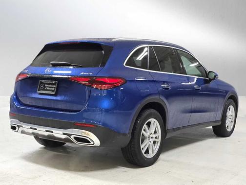 2025 Mercedes-Benz GLC 300 