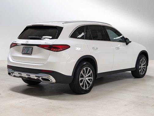 2023 Mercedes-Benz GLC 300