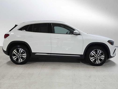 2026 Mercedes-Benz GLA 250 