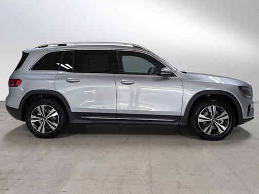 2025 Mercedes-Benz GLB 250 Base