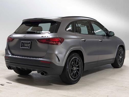 2025 Mercedes-Benz AMG GLA 35