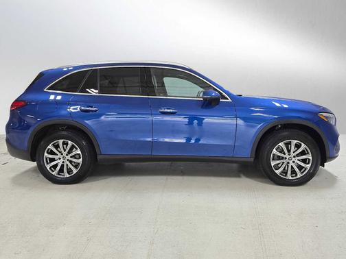 2024 Mercedes-Benz GLC 300 