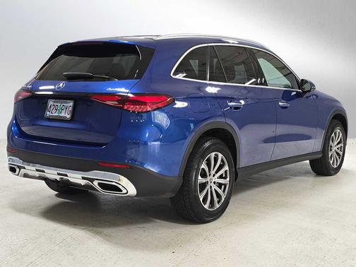 2024 Mercedes-Benz GLC 300 