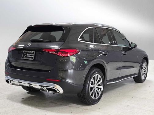 Graphite Grey Metallic 2026 Mercedes-Benz GLC 300