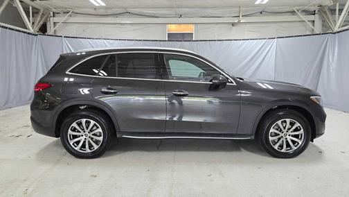 Graphite Grey Metallic 2026 Mercedes-Benz GLC 300