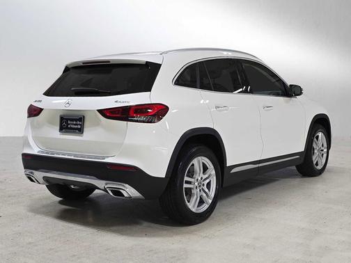 Polar White 2022 Mercedes-Benz GLA 250