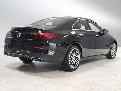 Night Black 2026 Mercedes-Benz CLA 250 4MATIC