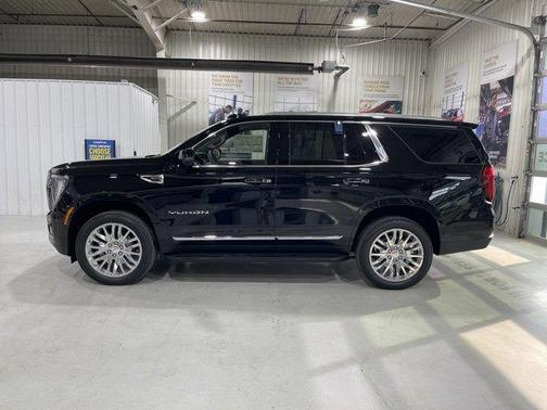2025 GMC Yukon Elevation