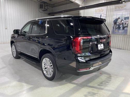 2025 GMC Yukon Elevation
