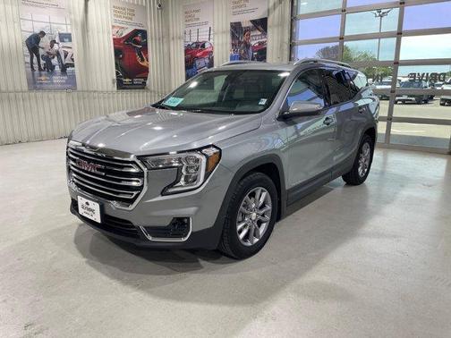 Sterling 2023 GMC Terrain SLT