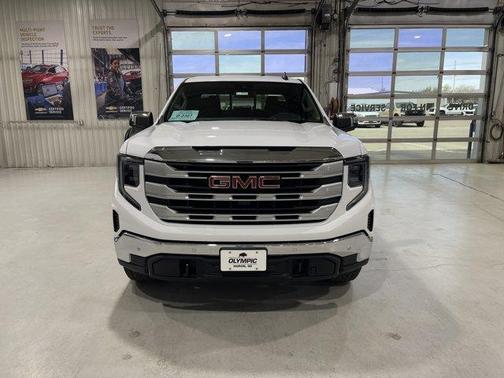 Summit White 2026 GMC Sierra 1500 SLE