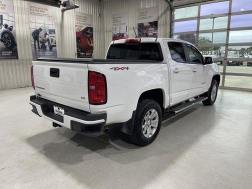 Summit White 2022 Chevrolet Colorado LT