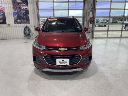 Crimson Metallic 2021 Chevrolet Trax LT