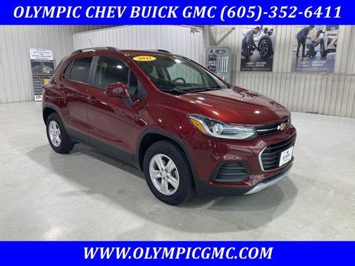 Crimson Metallic 2021 Chevrolet Trax LT