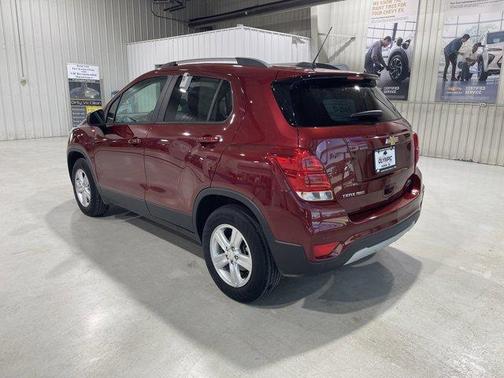 Crimson Metallic 2021 Chevrolet Trax LT