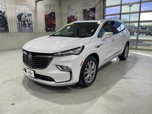 2023 Buick Enclave Premium