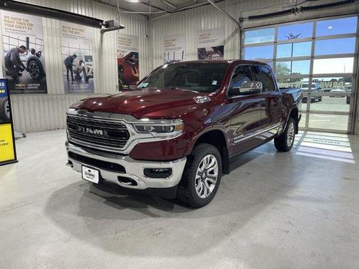 Delmonico Red Pearlcoat 2023 RAM 1500 Limited