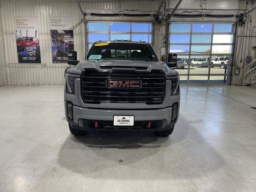2024 GMC Sierra 2500 AT4