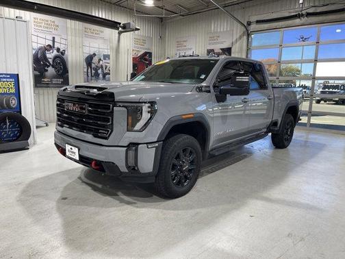 2024 GMC Sierra 2500 AT4