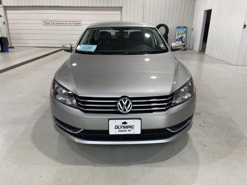 2014 Volkswagen Passat Auto Wolfsburg Ed