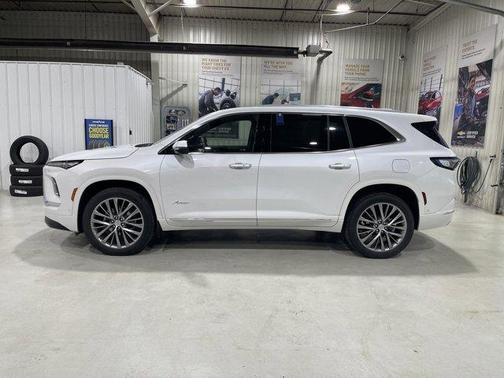 2025 Buick Enclave Avenir