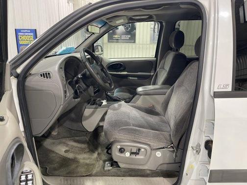 2004 Chevrolet Trailblazer LS