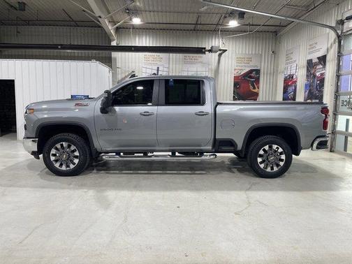 2024 Chevrolet Silverado 3500 LT