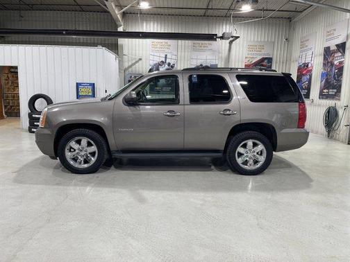 Mocha Steel Metallic 2012 GMC Yukon SLT